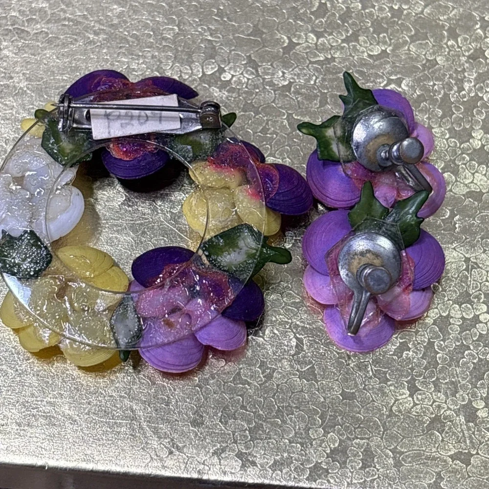 Vintage 1940s 1950s Handmade Seashell Pansy Brooch Pin & Screw Back Earrings Set